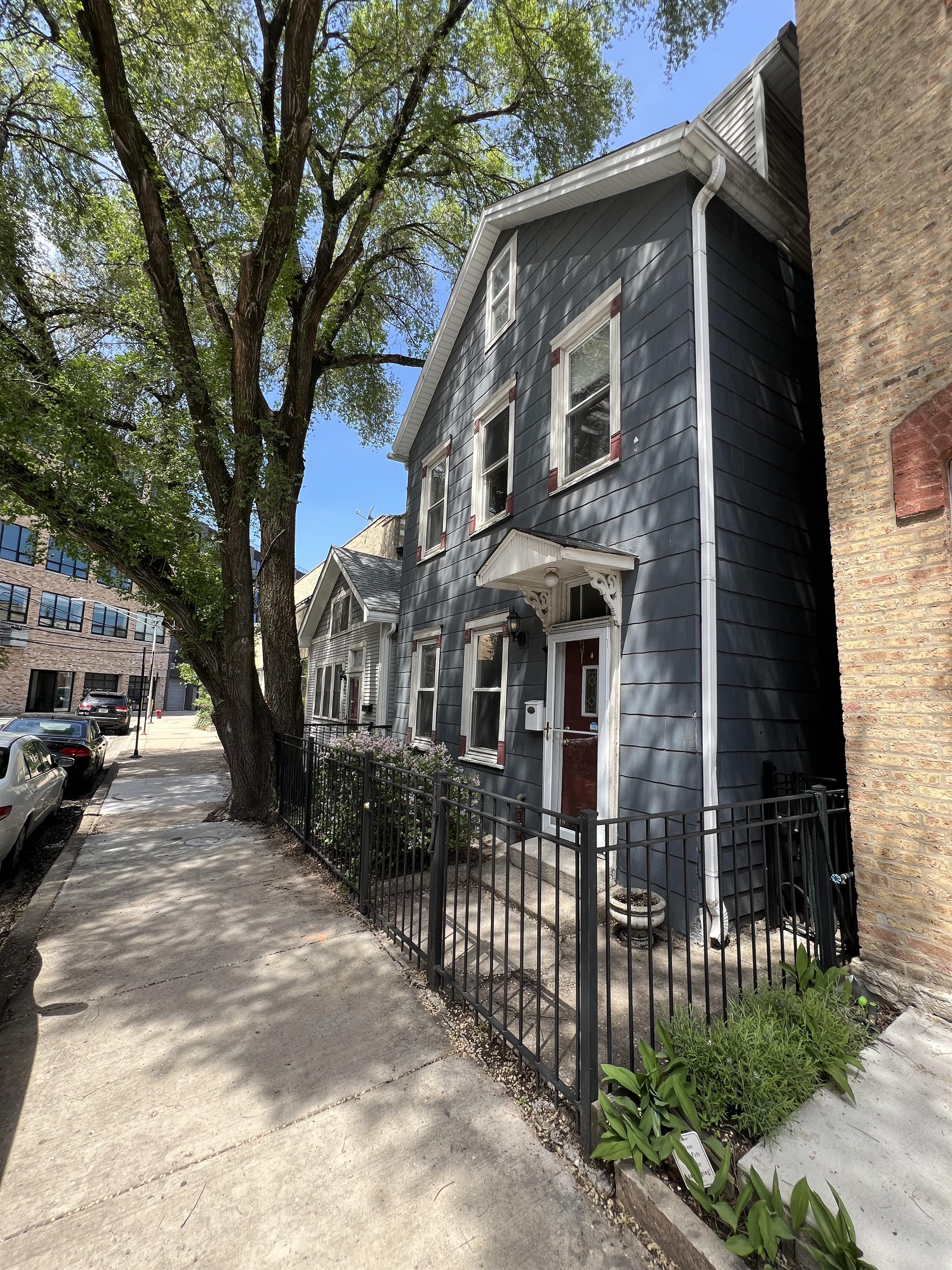 Property thumbnail image