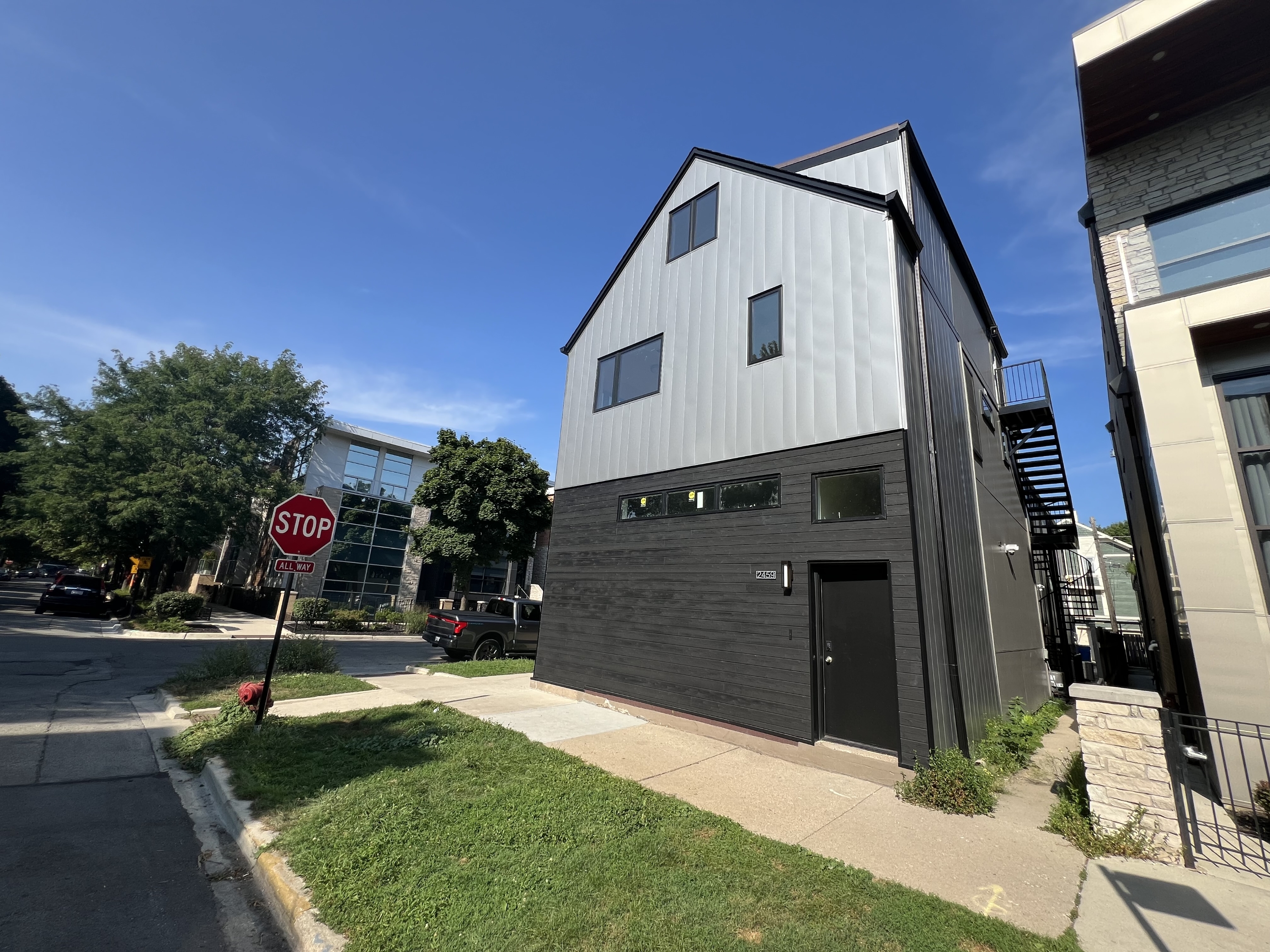 2459 North Greenview Avenue - 2