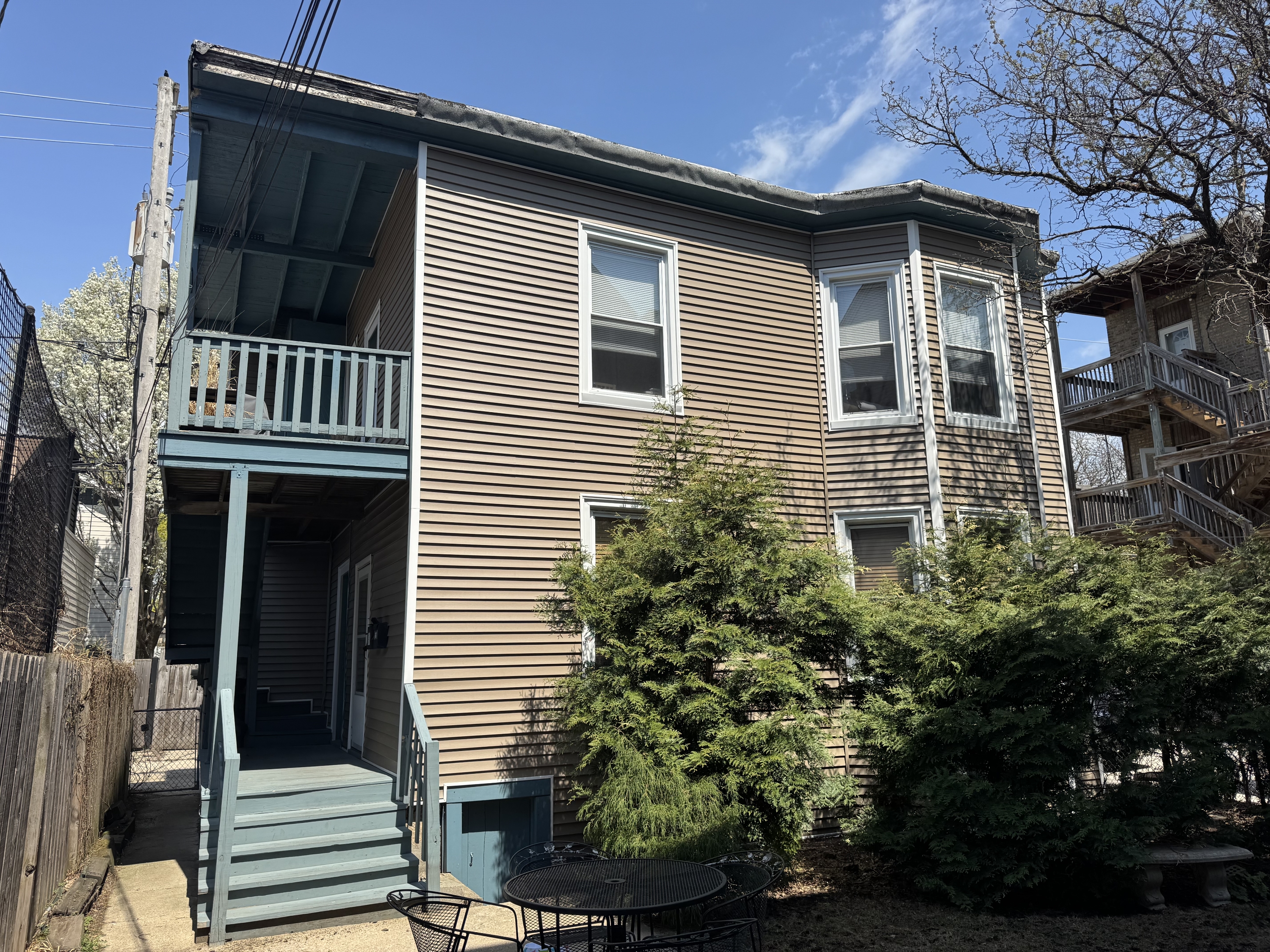 2108 W Wilson Ave, Unit 1 Rear, Chicago, IL 60625